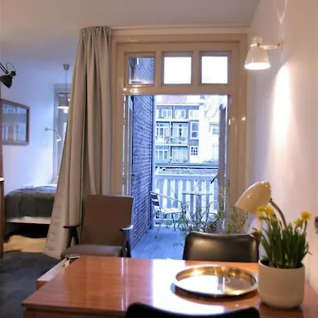 Holiday home Private Studio In The Citycenter And Yet Quiet Amsterdam